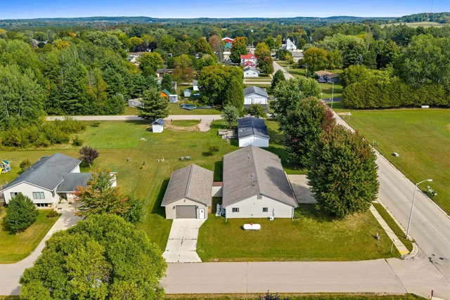 $289,900 | 1150 Schabow Street, Gresham, WI 54128