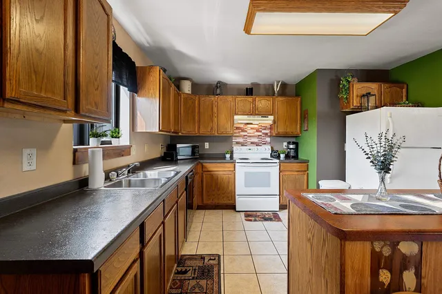 $289,900 | 1150 Schabow Street, Gresham, WI 54128