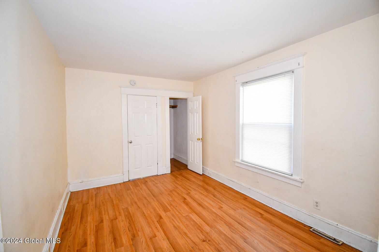 21 Hawk Street Schenectady, NY 12307 - Photo 20 of 79 DSC_8385