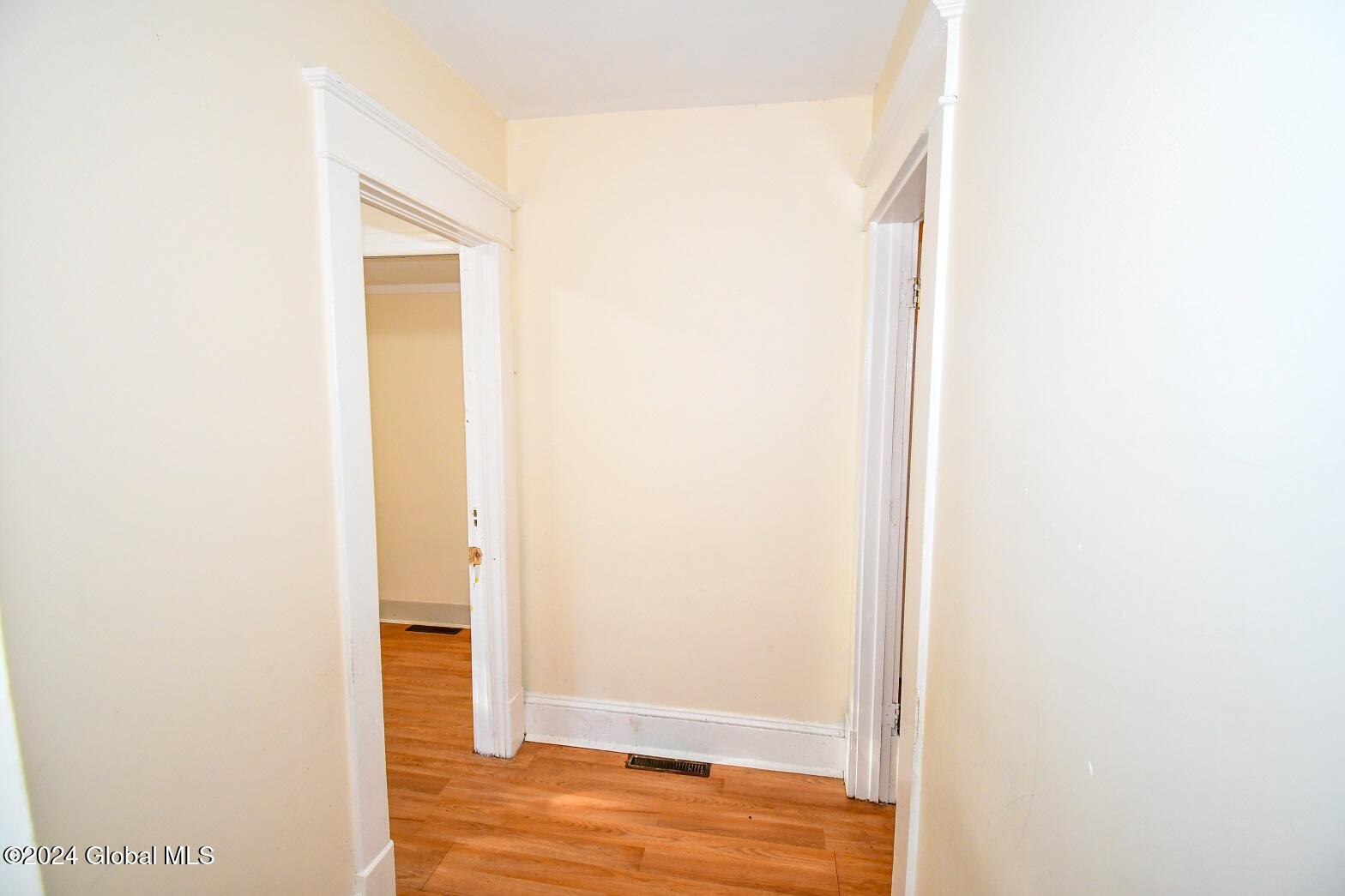 21 Hawk Street Schenectady, NY 12307 - Photo 25 of 79 DSC_8392