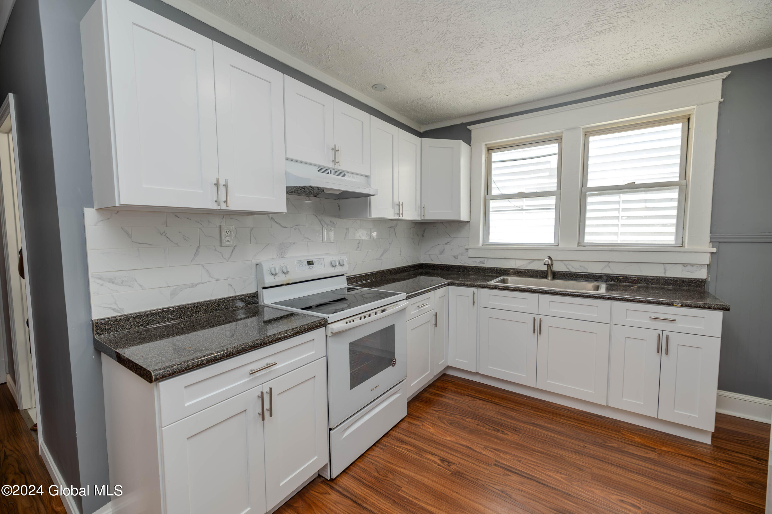 21 Hawk Street Schenectady, NY 12307 - Photo 62 of 79 #58