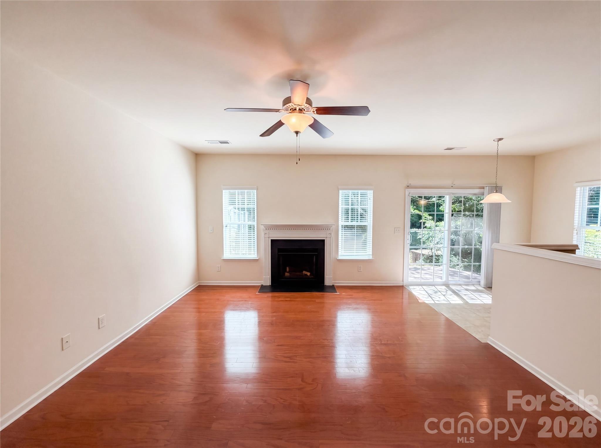 13809 Singleleaf Lane Charlotte, NC 28278 - Photo 3 of 18
