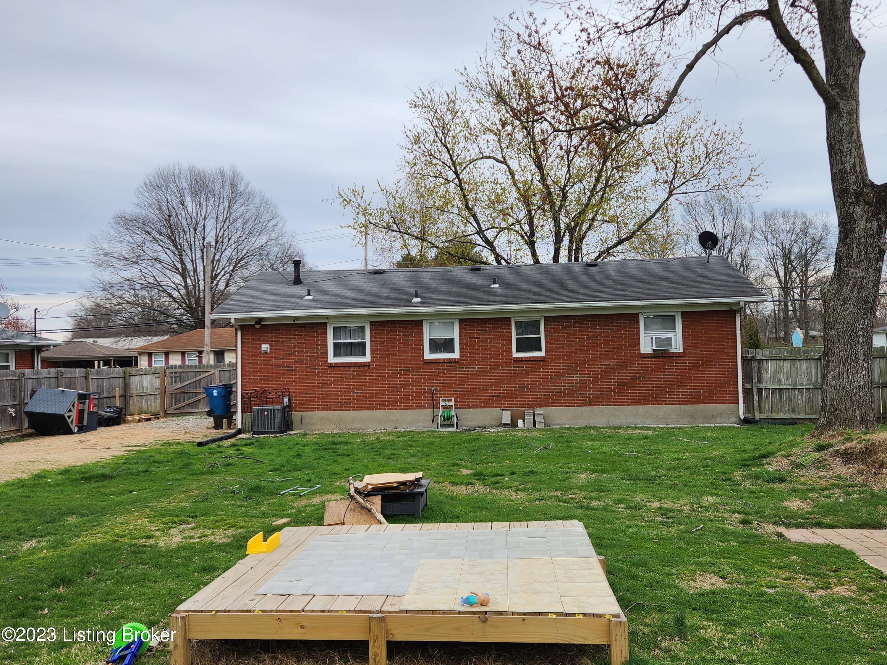 6104 Terry Road Louisville, KY 40258 - Photo 4 of 22 20230316_164723