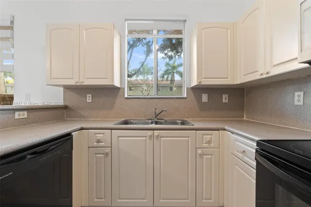 $2,299 | 1406 Southeast 26th Court, Unit 311, Homestead, FL 33035