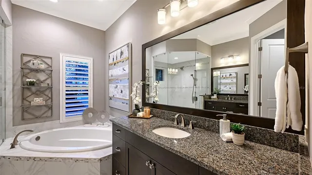 $2,000,000 | 16622 Kendleshire Terrace, Lakewood Ranch, FL 34202