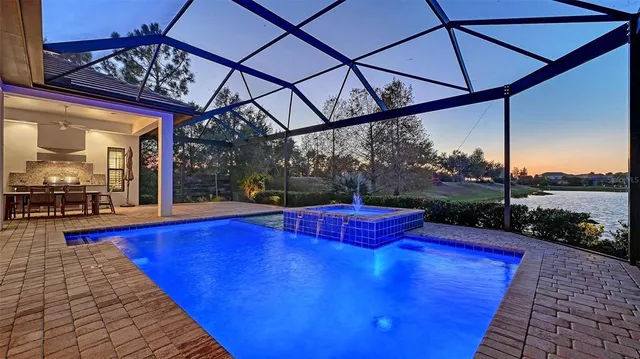 $2,000,000 | 16622 Kendleshire Terrace, Lakewood Ranch, FL 34202