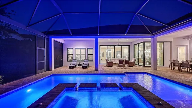 $2,000,000 | 16622 Kendleshire Terrace, Lakewood Ranch, FL 34202