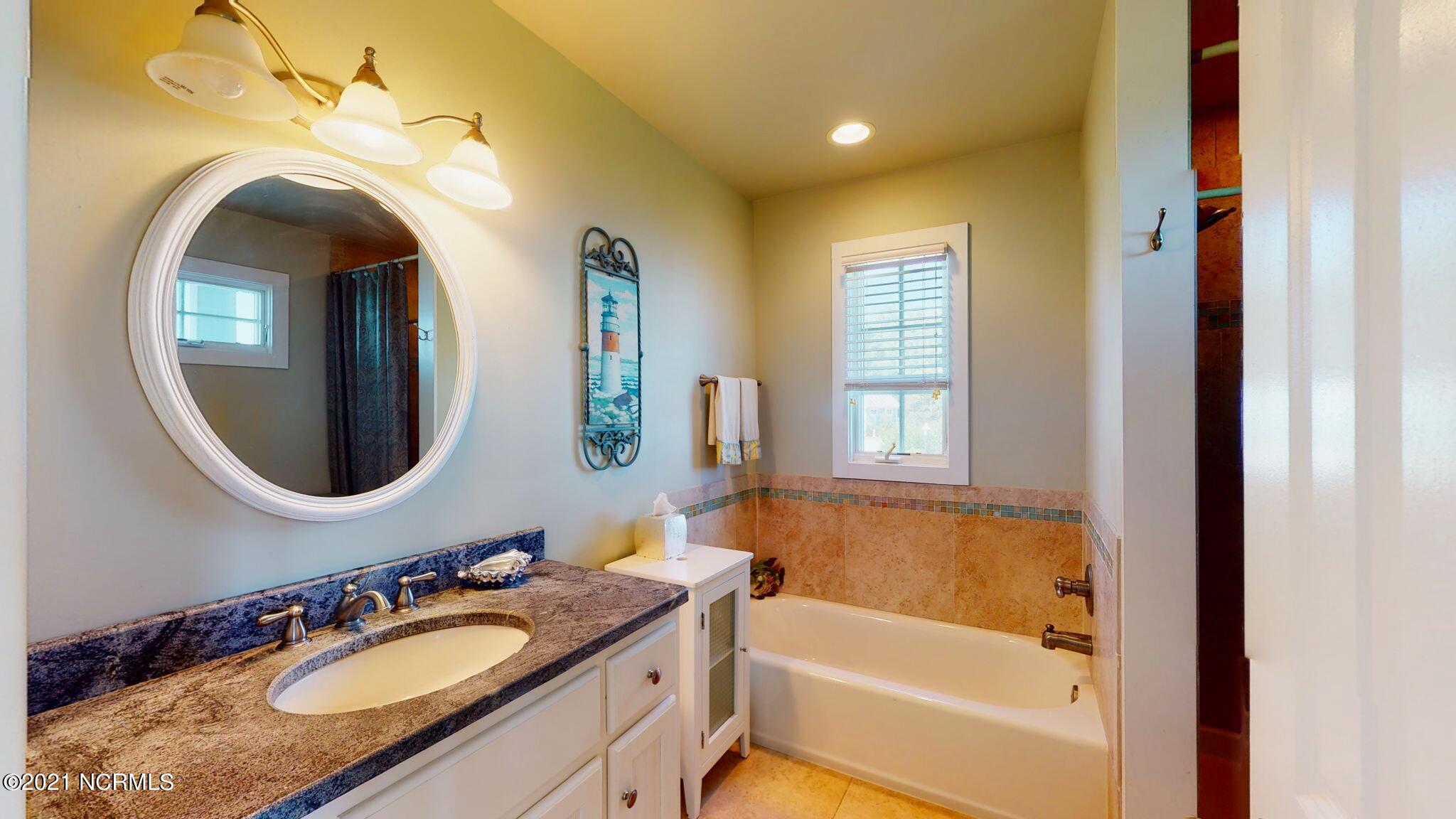 511 Neuse Village Road, Unit # 4 Arapahoe, NC 28510 - Photo 27 of 58 36-web-or-mls-511-Neuse-Village-Rd-Unit-
