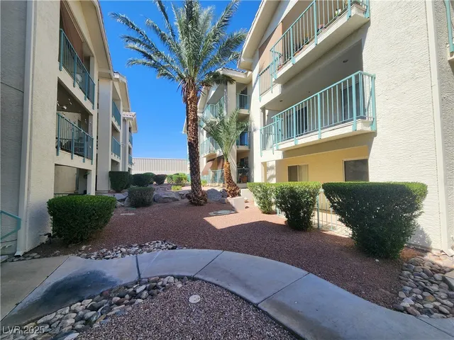 $139,500 | 3550 Bay Sands Drive, Unit 1059, Laughlin, NV 89029