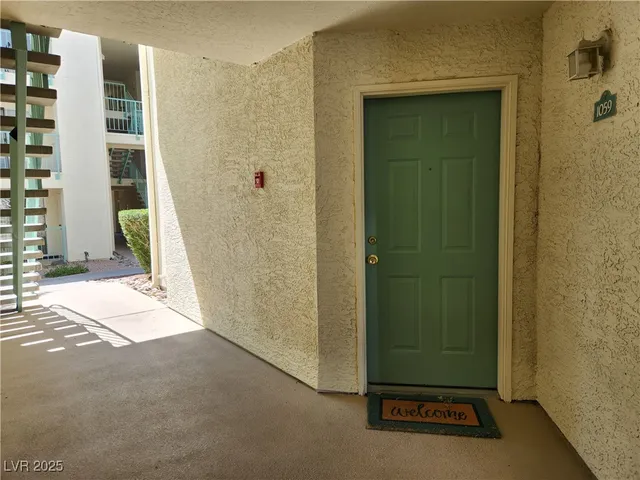 $139,500 | 3550 Bay Sands Drive, Unit 1059, Laughlin, NV 89029