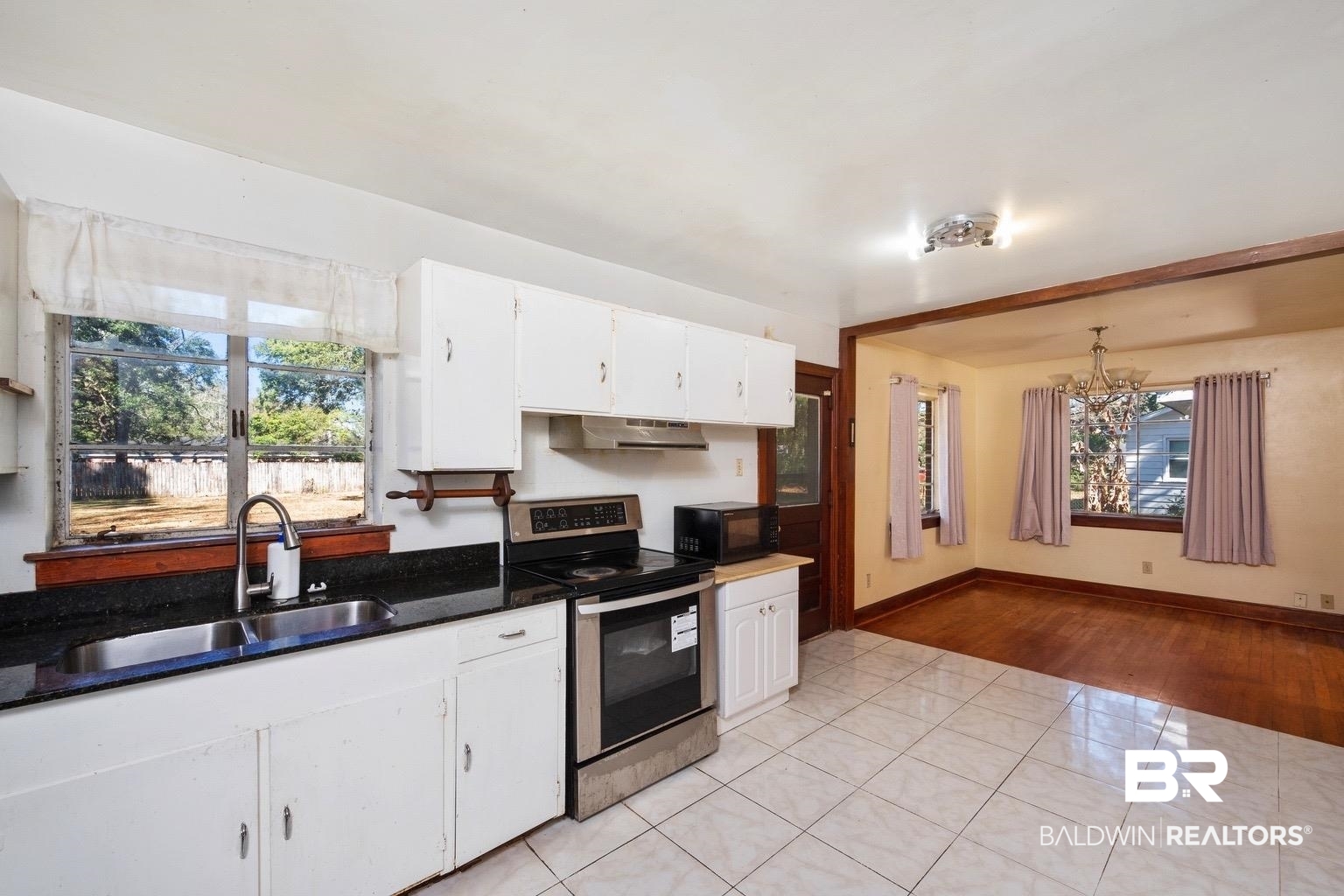 4162 Government Boulevard Mobile, AL 36693 - Photo 7 of 20