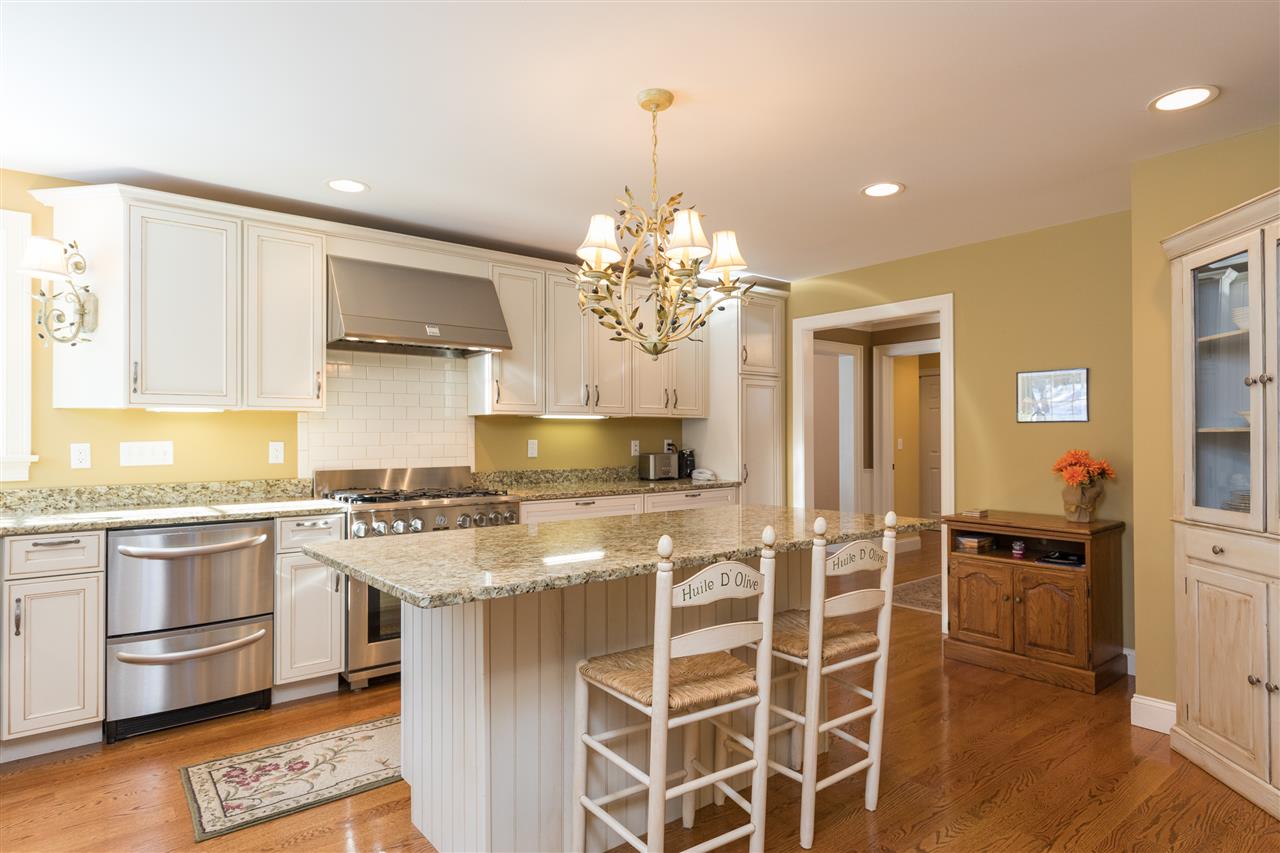 15 Oaklands Road Exeter, NH 03833 - Photo 14 of 40