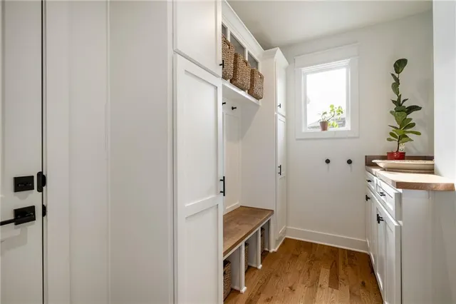 $725,000 | 16180 West 165th Terrace, Olathe, KS 66062