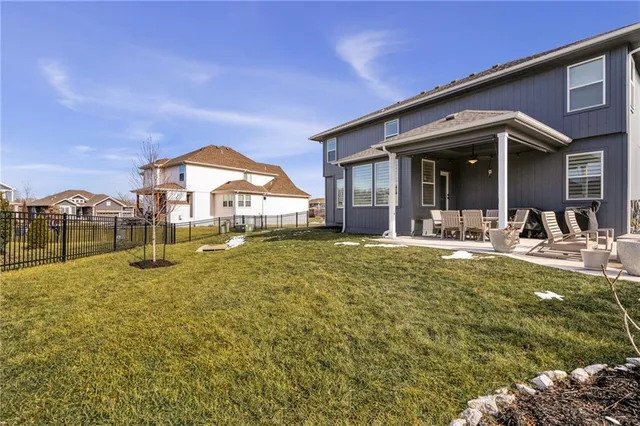 $725,000 | 16180 West 165th Terrace, Olathe, KS 66062