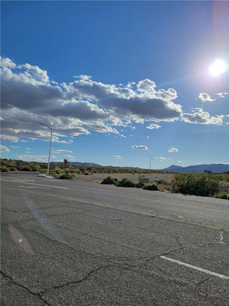 10 Bailey Street Needles, CA 92363 - Photo 3 of 4 a view of an ocean and beach