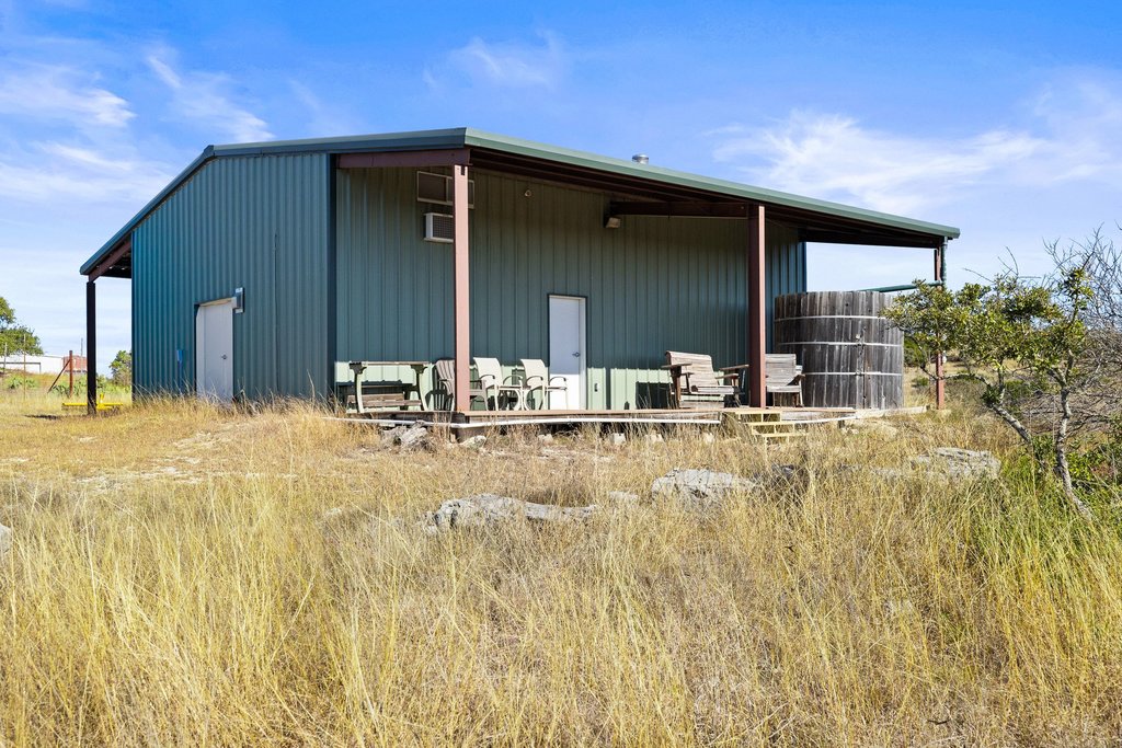 1292 Upper Turtle Creek Road Kerrville, TX 78028 - Photo 33 of 40 View of barndominium