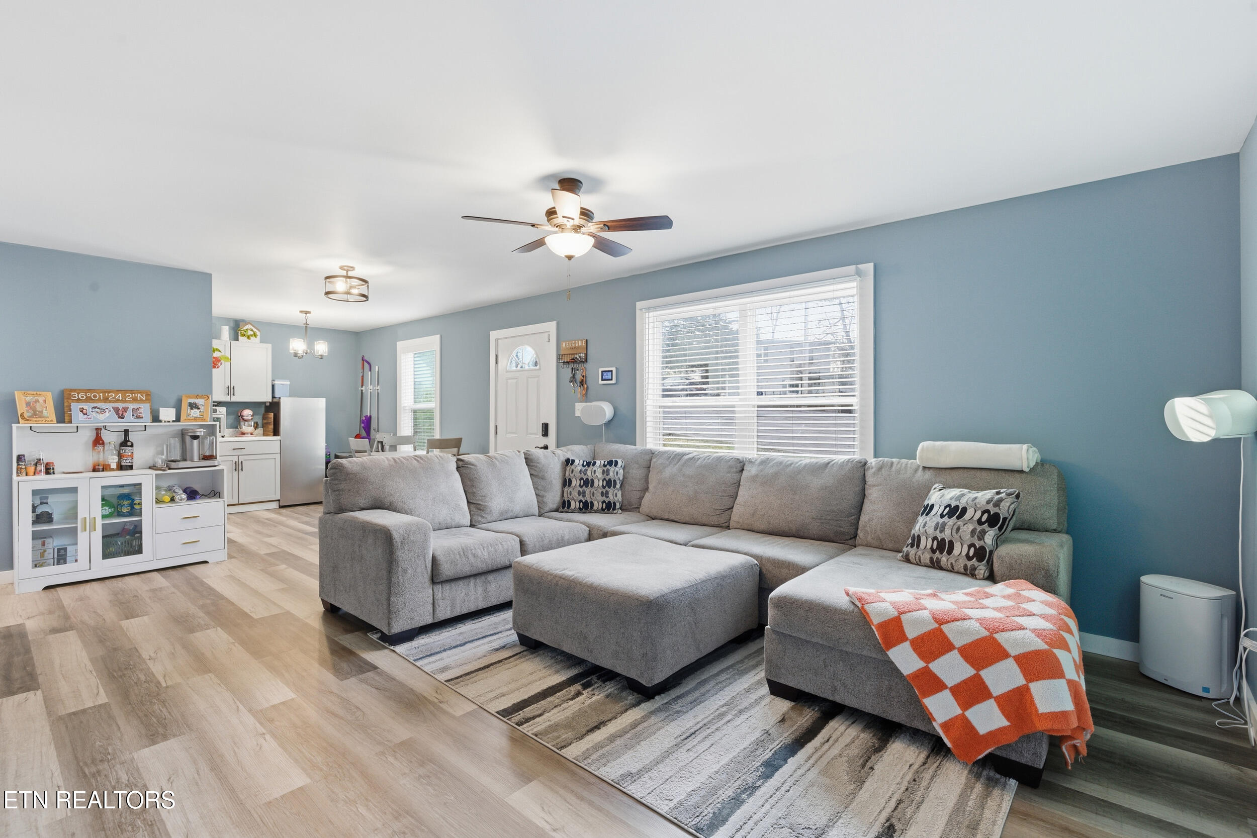 105 Waddell Place Oak Ridge, TN 37830 - Photo 11 of 32 knox_view_media_105_waddell_pl_0044