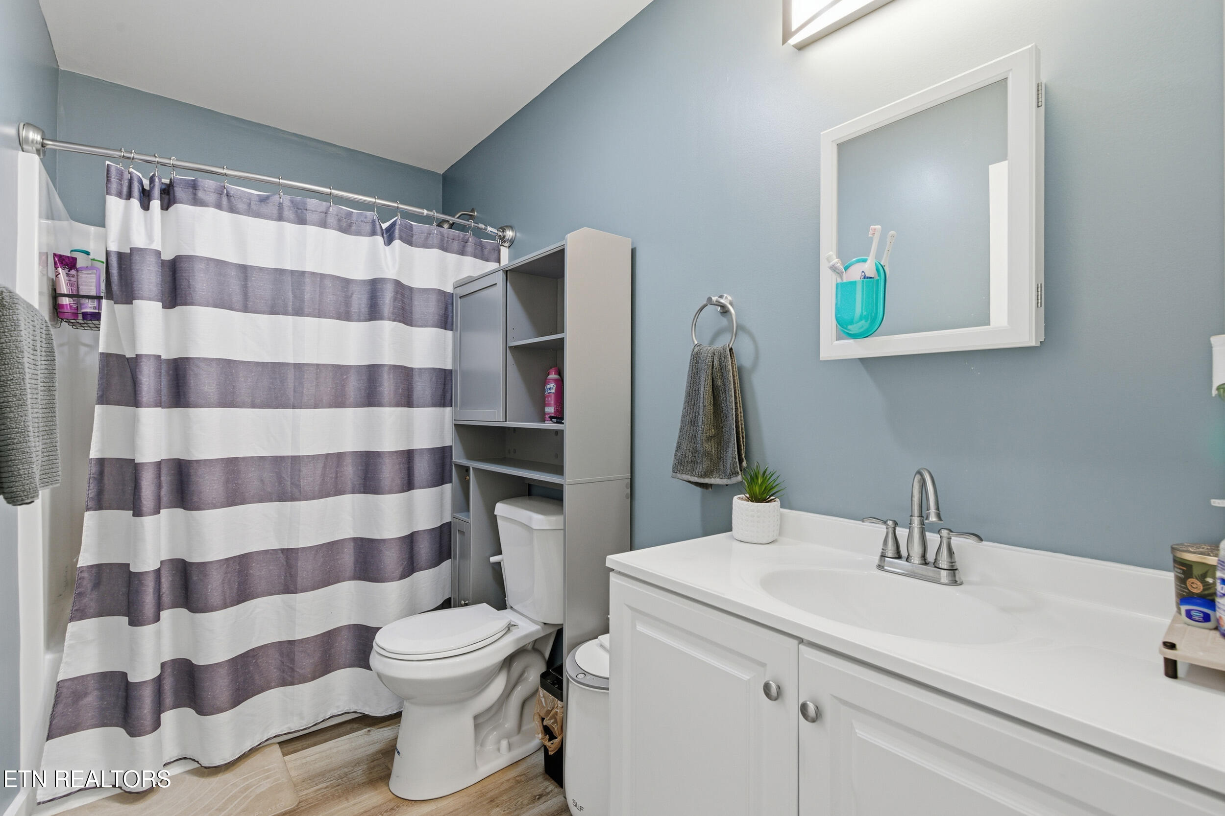 105 Waddell Place Oak Ridge, TN 37830 - Photo 23 of 32 knox_view_media_105_waddell_pl_0080