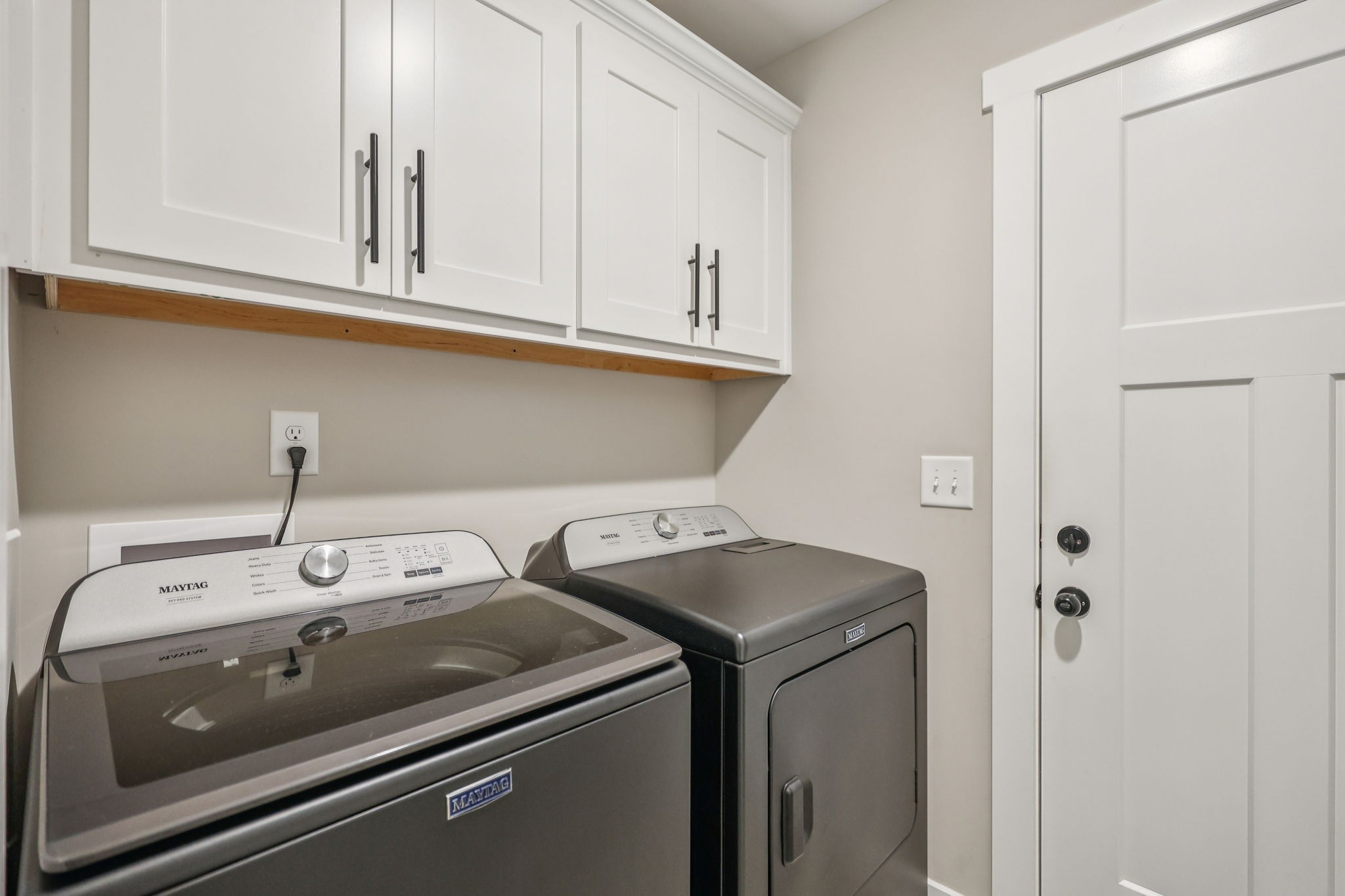 310 Skipping Stone Road Christiana, TN 37037 - Photo 27 of 50 a utility room with dryer and washer