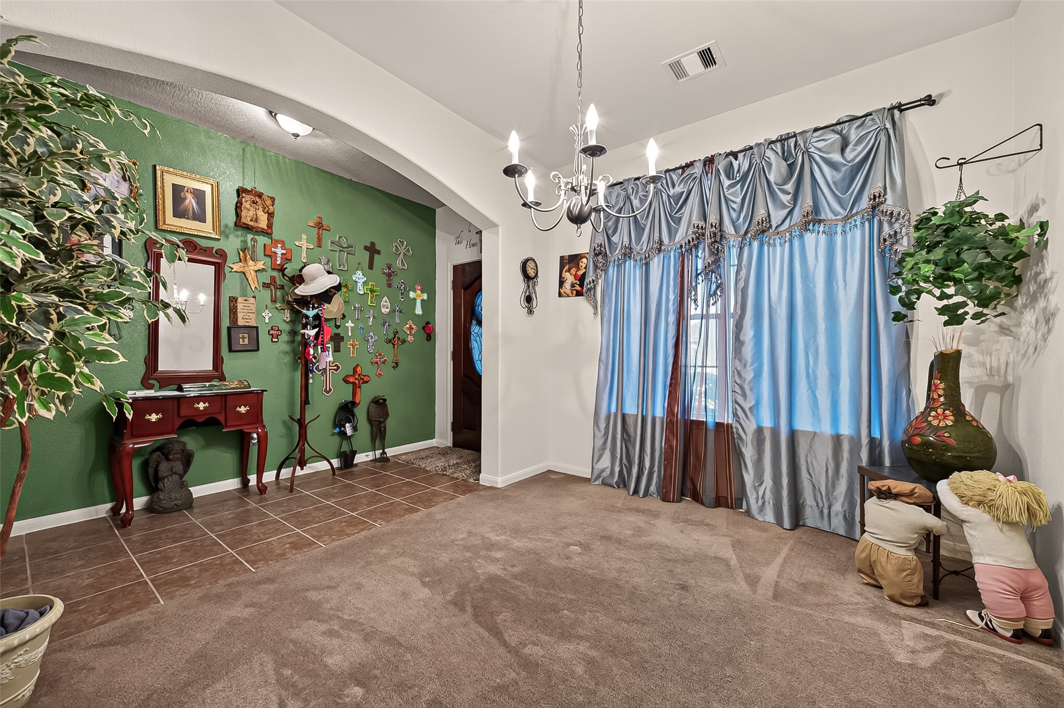 15734 Flagstone Walk Way Houston, TX 77049 - Photo 8 of 47 Gallery Image 8