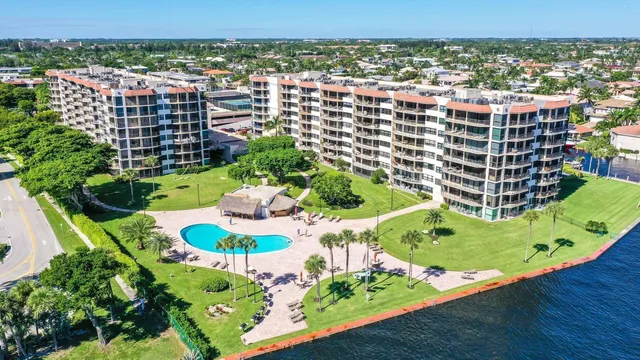 $945,000 | 899 Jeffery Street, Unit 614, Boca Raton, FL 33487