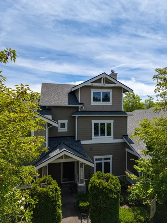 $715,000 | 35310 Southeast Sequoia Place, Unit B, Snoqualmie, WA 98065