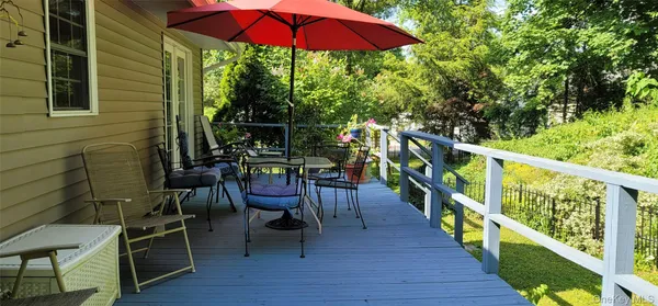 $4,000 | 23 Violet Place, Rhinebeck, NY 12572