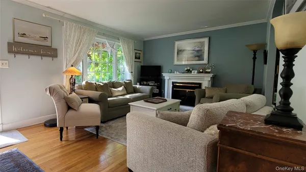 $4,000 | 23 Violet Place, Rhinebeck, NY 12572