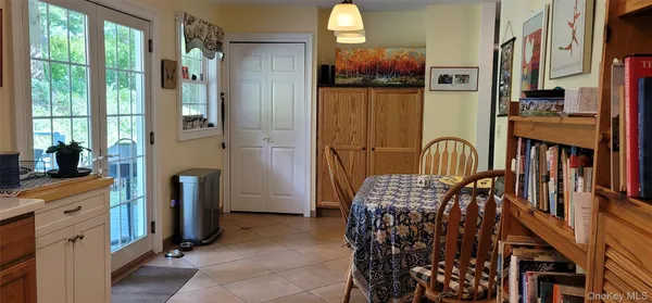 $4,000 | 23 Violet Place, Rhinebeck, NY 12572