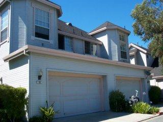 88 Mariners Circle San Rafael, CA 94903 - Photo 1 of 1 a front view of a house