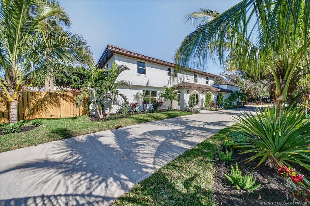 37 East High Point Road Stuart, FL 34996 - Photo 4 of 53 Gallery Image 4