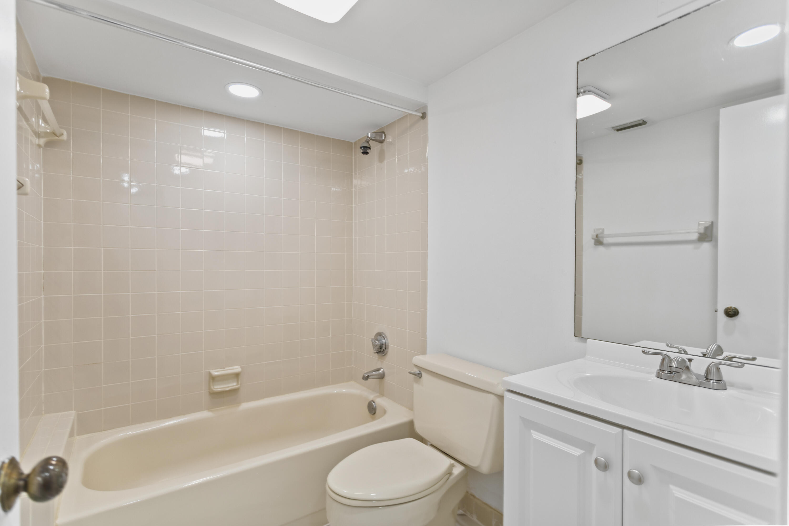 1400 Northwest 9th Avenue, Unit B14 Boca Raton, FL 33486 - Photo 25 of 34 585A7509