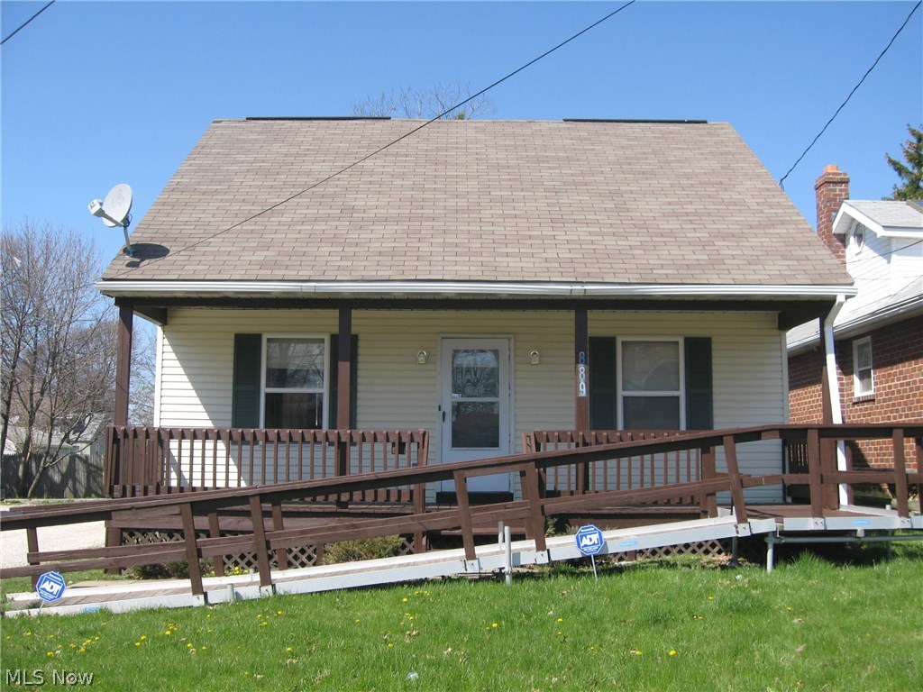 889 East Wilbeth Road Akron, OH 44306 - Photo 1 of 18 WELCOME TO 889 E WILBETH RD AKRON, OH - - - - - - - -