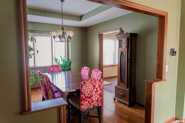 $305,000 | 2208 Cherry Lane, Quincy, IL 62301