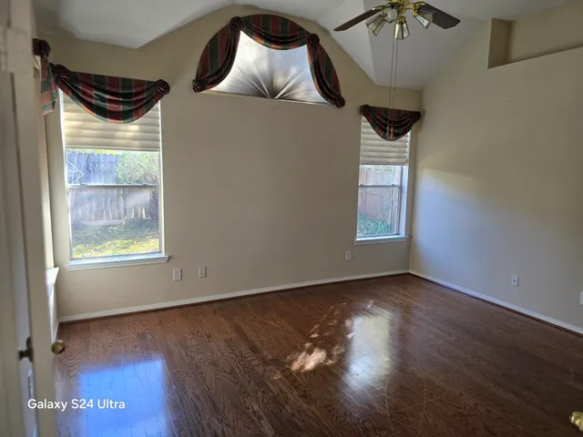 $2,400 | 2727 Gregway Lane, Missouri City, TX 77459