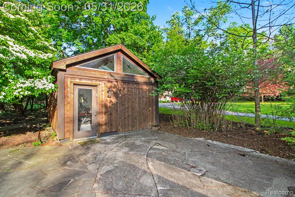 26580 Wellington Road Franklin, MI 48025 - Photo 44 of 61