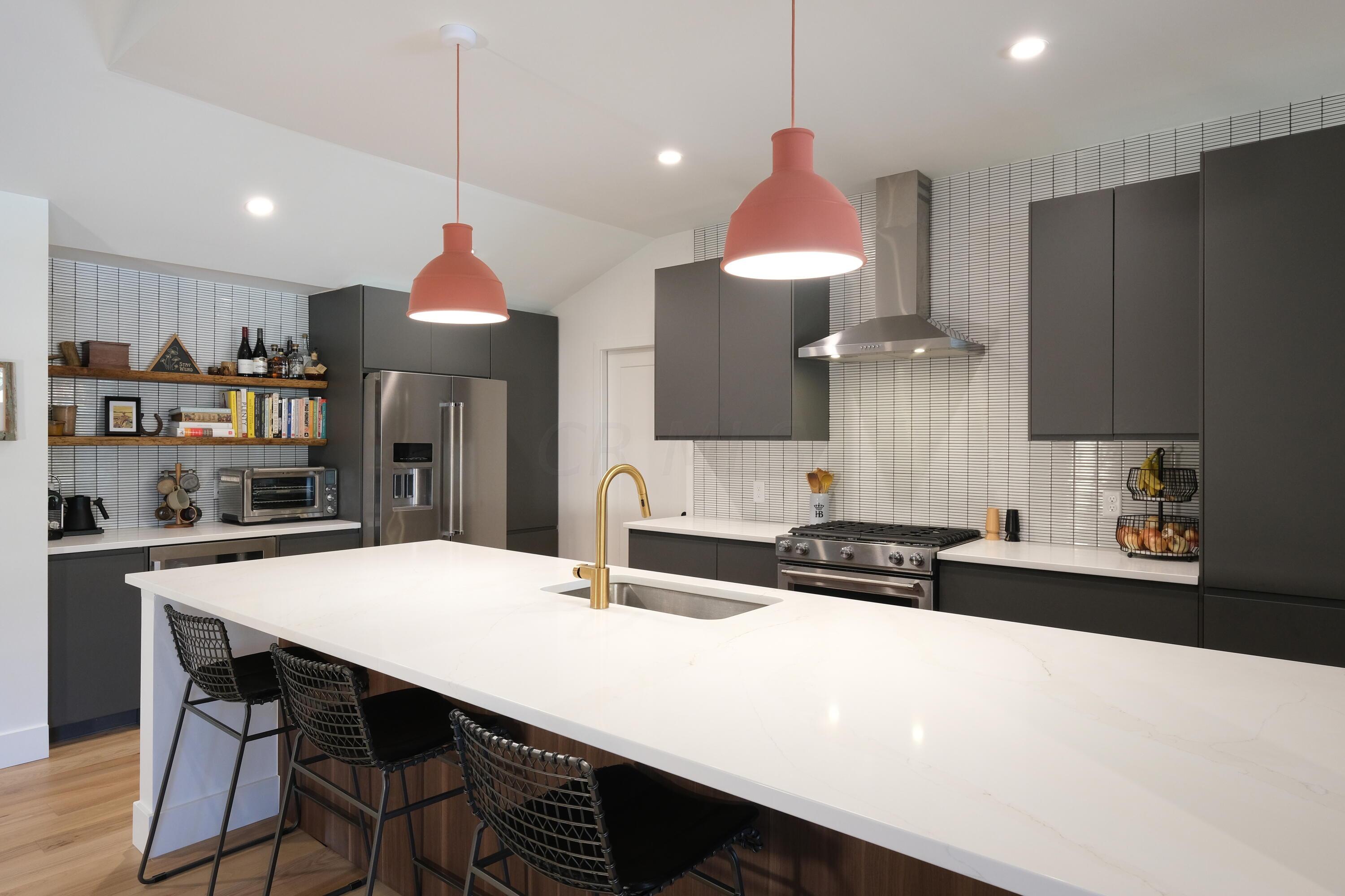 3049 Leeds Road Columbus, OH 43221 - Photo 2 of 16 Kitchen