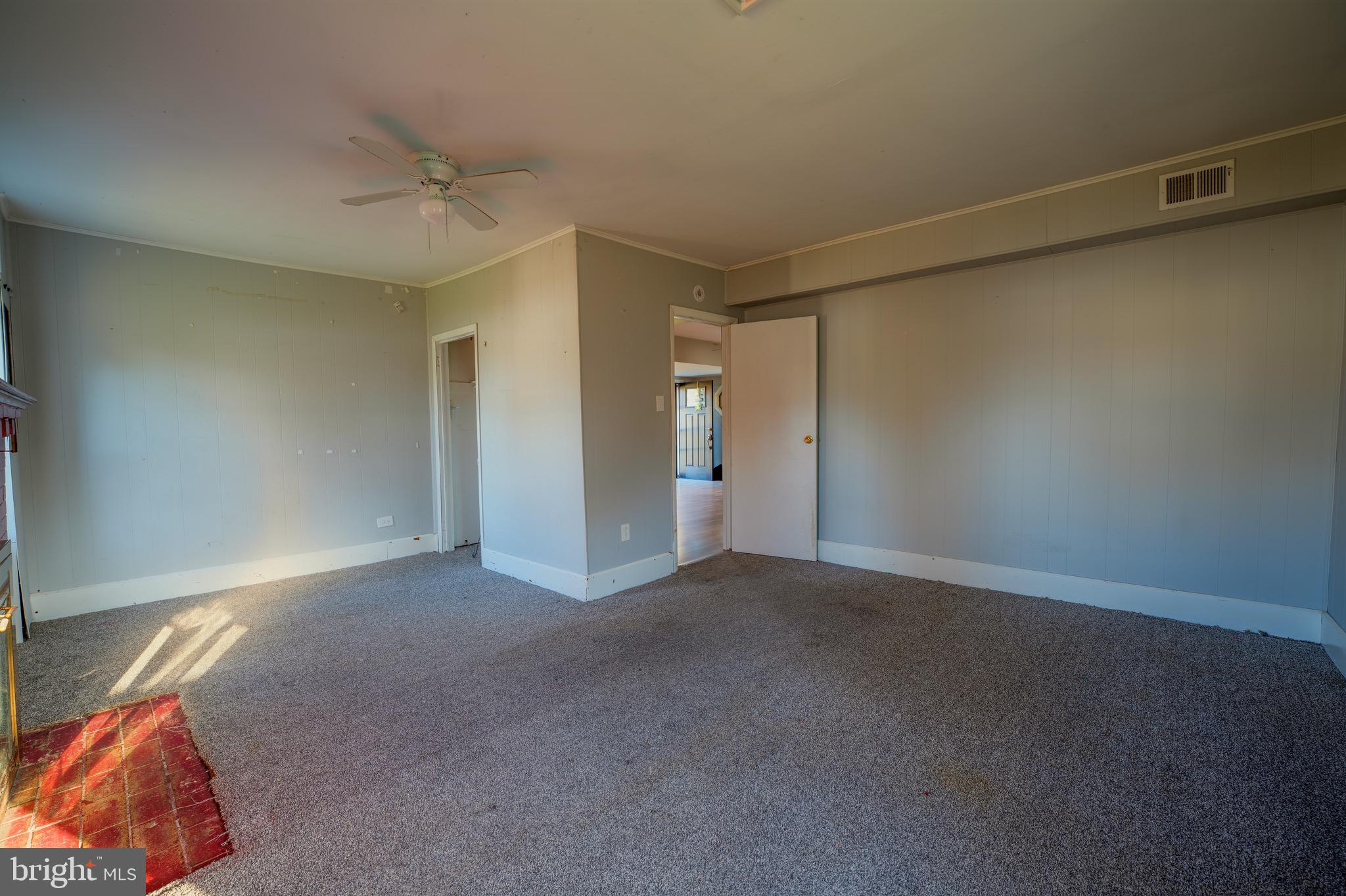 111 Cains Mill Road Williamstown, NJ 08094 - Photo 11 of 18