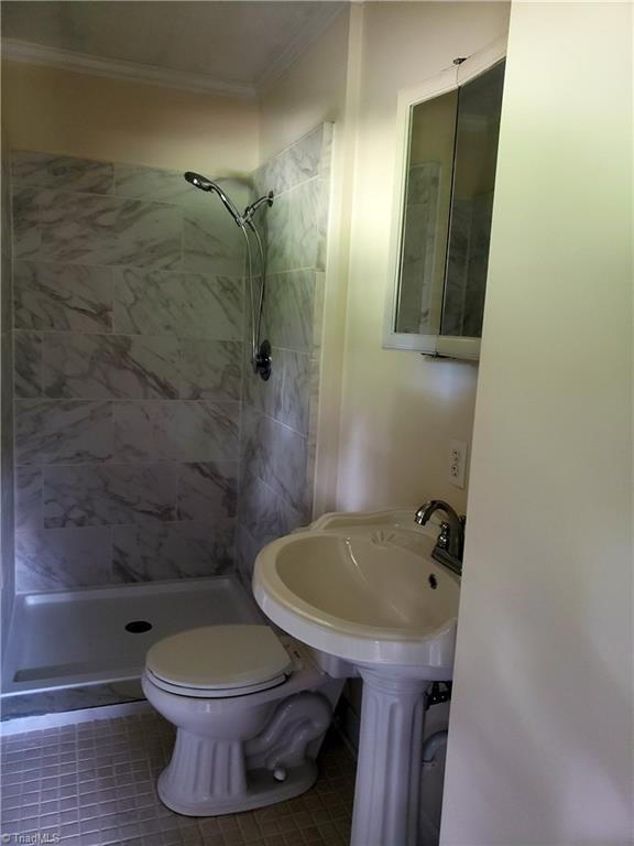 209 Willis Road Mount Airy, NC 27030 - Photo 7 of 13 Gallery Image 7