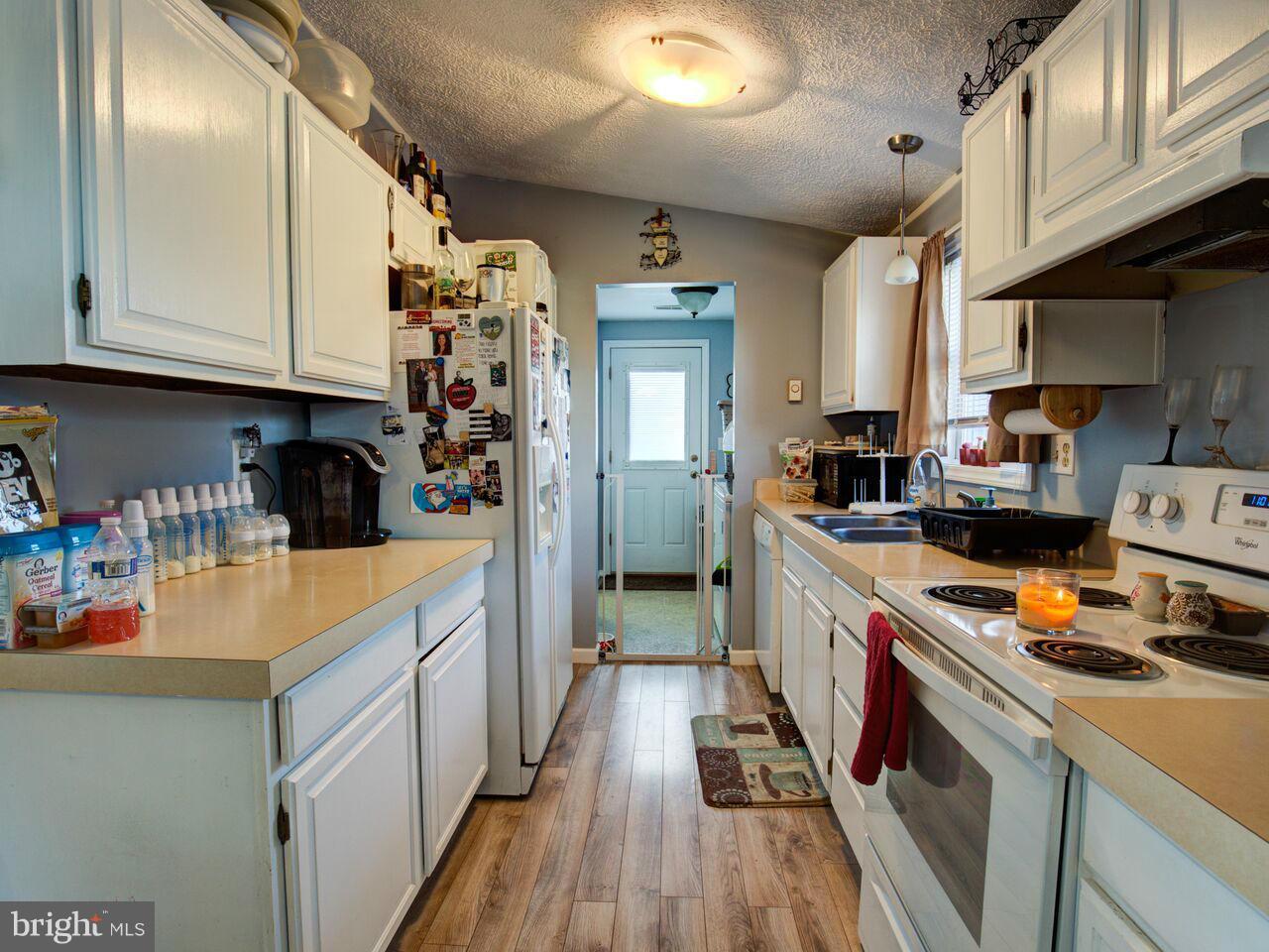 258 Fegan Road Bunker Hill, WV 25413 - Photo 15 of 30 Kitchen