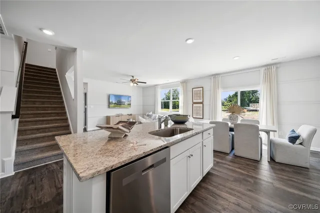 $569,990 | 7776 Arbor Marsh Terrace, New Kent, VA 23124