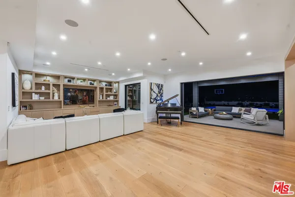 $35,500 | 16657 Oldham Street, Encino, CA 91436