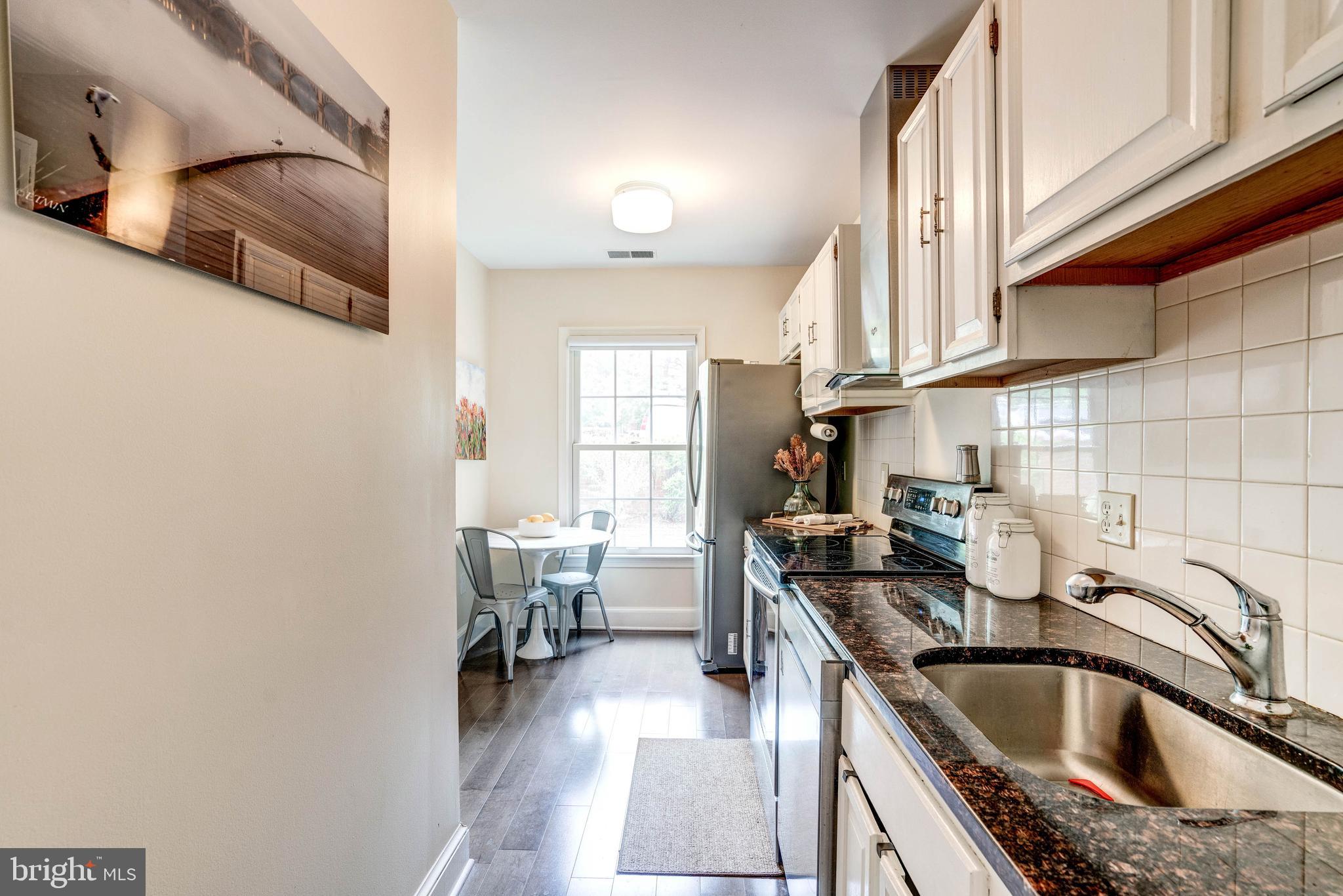 3233 Sutton Place Northwest, Unit A Washington, DC 20016 - Photo 15 of 48