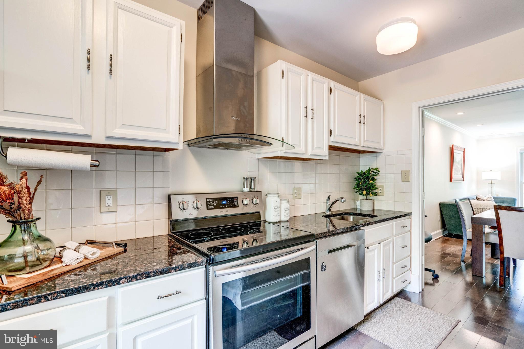 3233 Sutton Place Northwest, Unit A Washington, DC 20016 - Photo 10 of 48