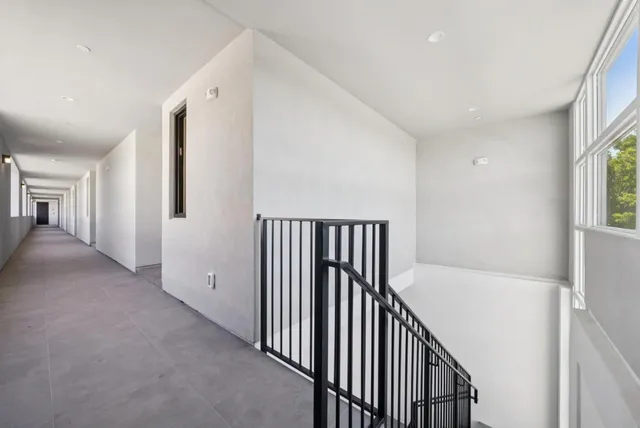 $1,399,000 | 1433 Floribunda Avenue, Unit 5, Burlingame, CA 94010