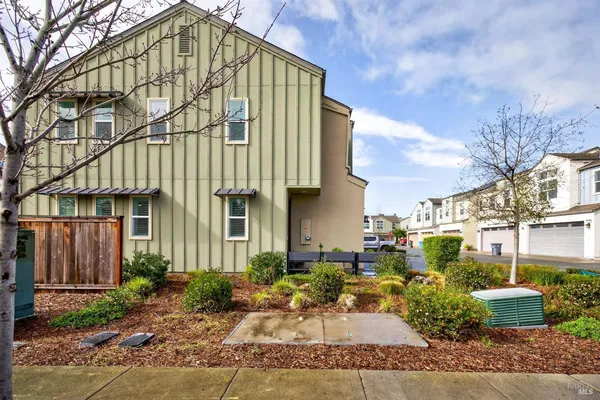 $615,000 | 48 Yarrow Way, Santa Rosa, CA 95407