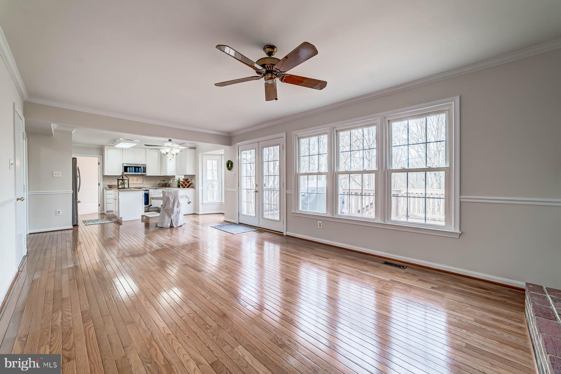 6813 Bluecurl Circle Springfield, VA 22152 - Photo 17 of 60 Gallery Image 17