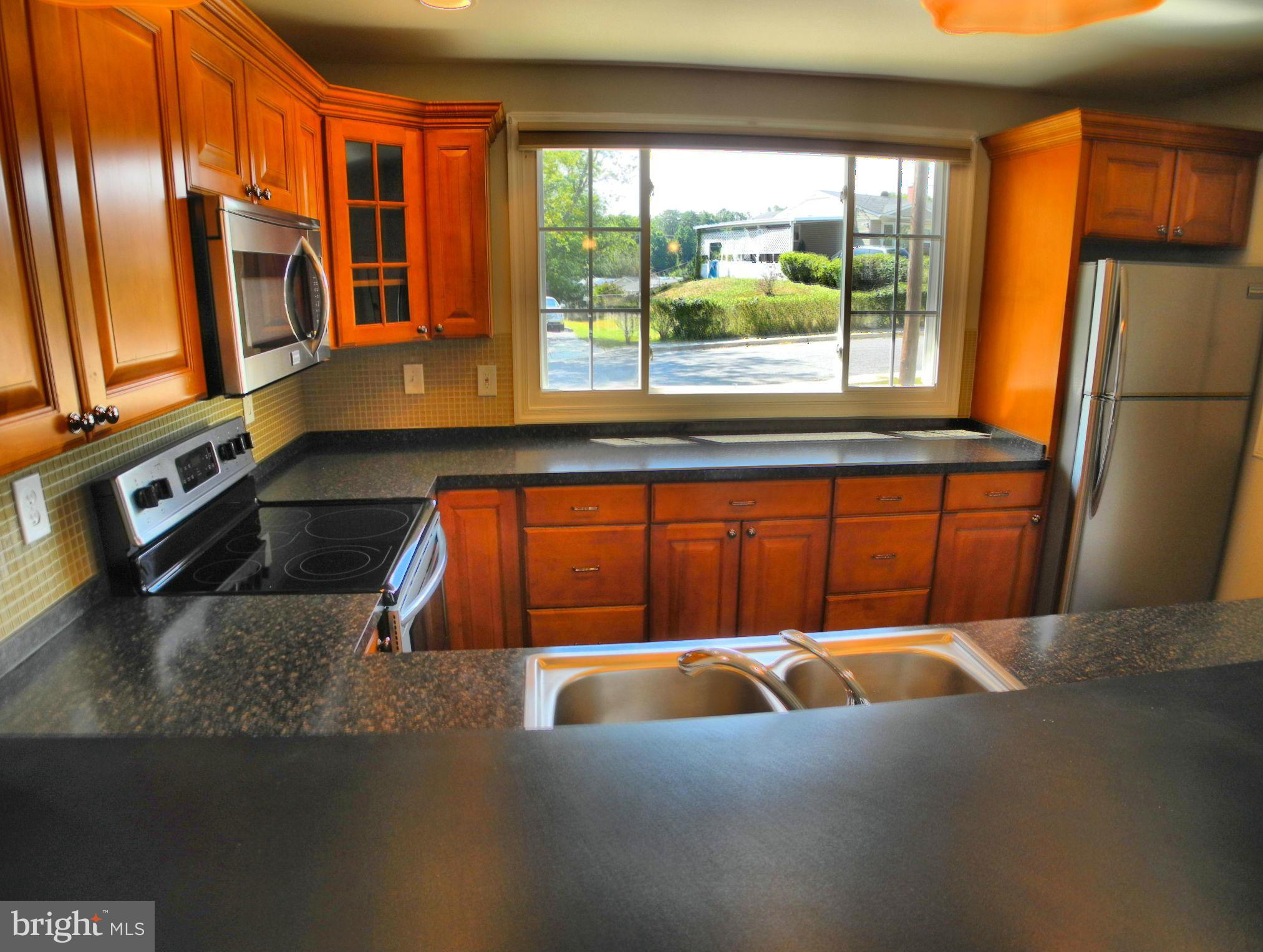 1244 Roundtop Road Odenton, MD 21113 - Photo 3 of 30 Kitchen