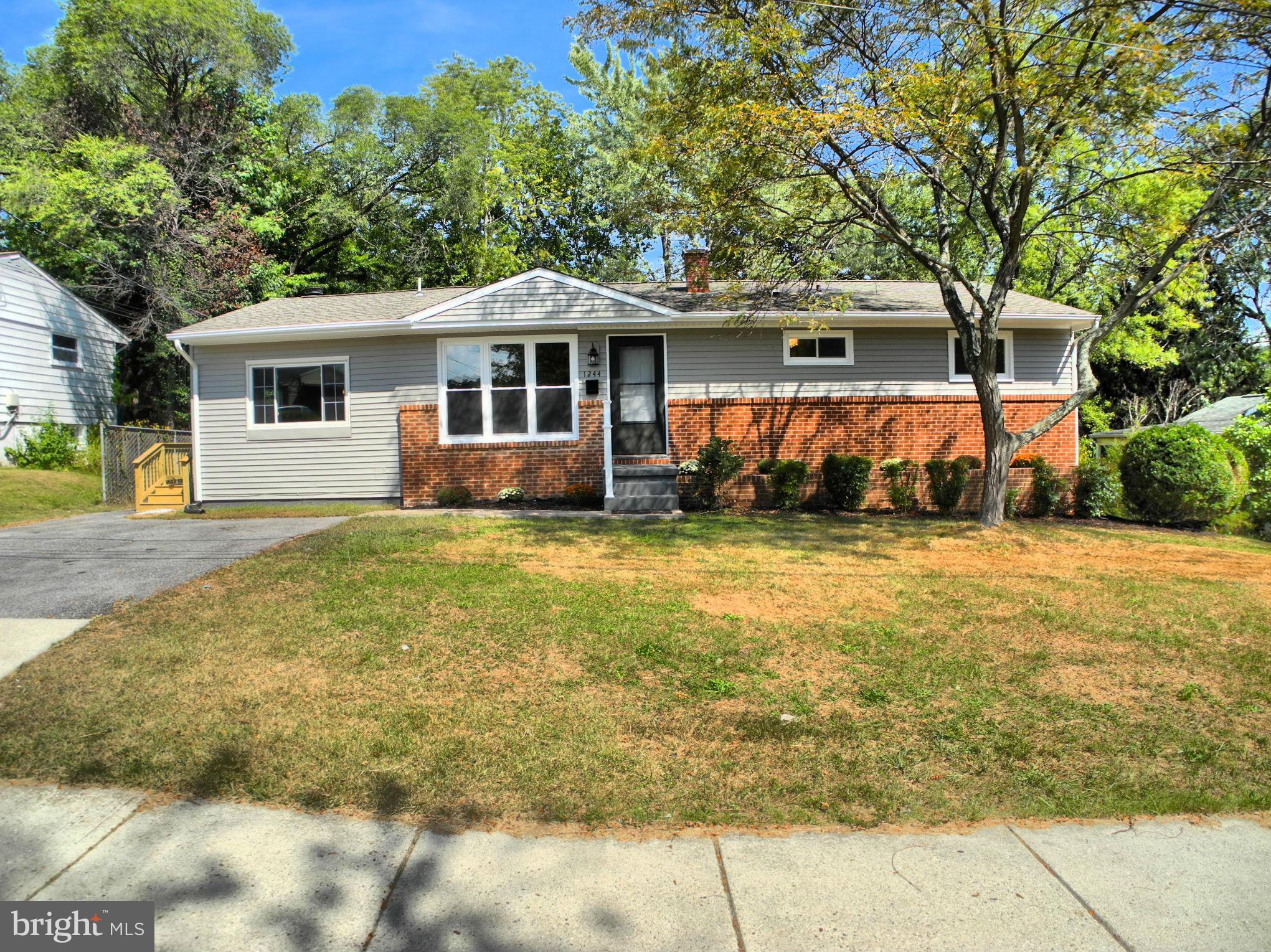 1244 Roundtop Road Odenton, MD 21113 - Photo 6 of 30 Exterior (Front)