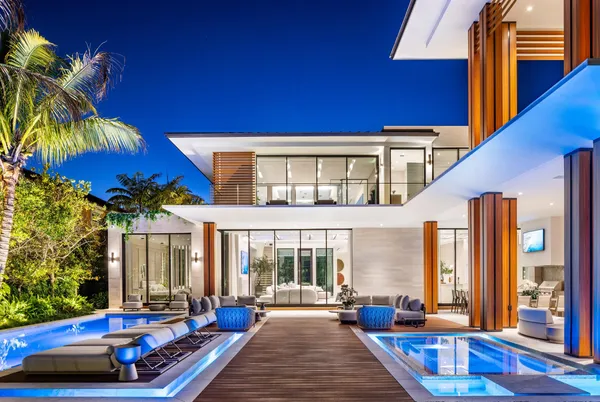 $40,000,000 | 2415 Casa De Marbella, Palm Beach Gardens, FL 33410